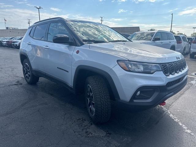 2024 Jeep Compass COMPASS TRAILHAWK 4X4