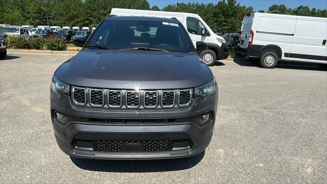 2024 Jeep Compass COMPASS LATITUDE 4X4