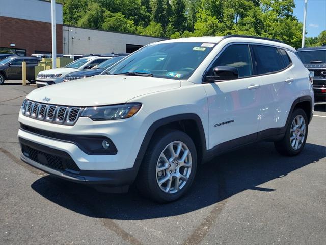 2024 Jeep Compass COMPASS LATITUDE LUX 4X4