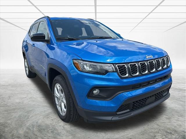 2024 Jeep Compass COMPASS LATITUDE 4X4