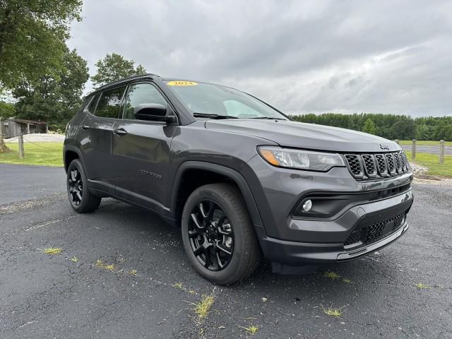 2024 Jeep Compass COMPASS LATITUDE 4X4