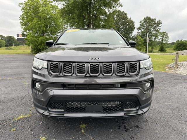 2024 Jeep Compass COMPASS LATITUDE 4X4