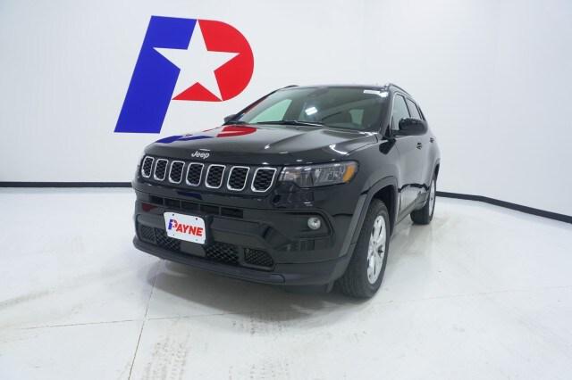 2024 Jeep Compass COMPASS LATITUDE 4X4