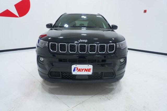 2024 Jeep Compass COMPASS LATITUDE 4X4