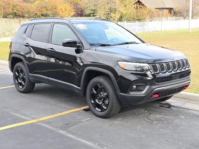 2024 Jeep Compass COMPASS TRAILHAWK 4X4