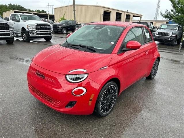 2024 Fiat FIAT 500e 500e INSPI(RED)