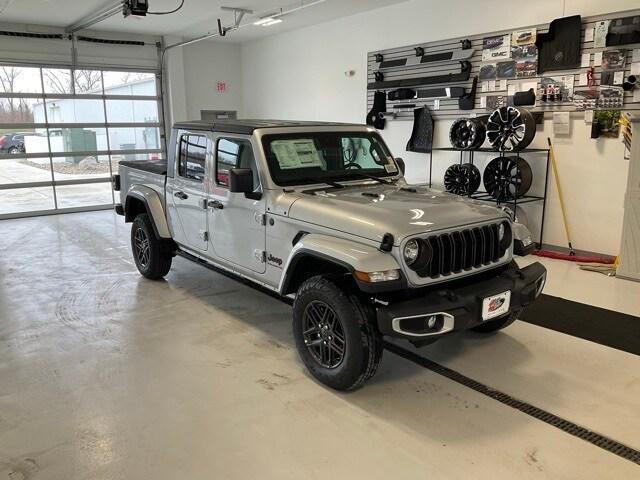 2024 Jeep Gladiator GLADIATOR SPORT S 4X4