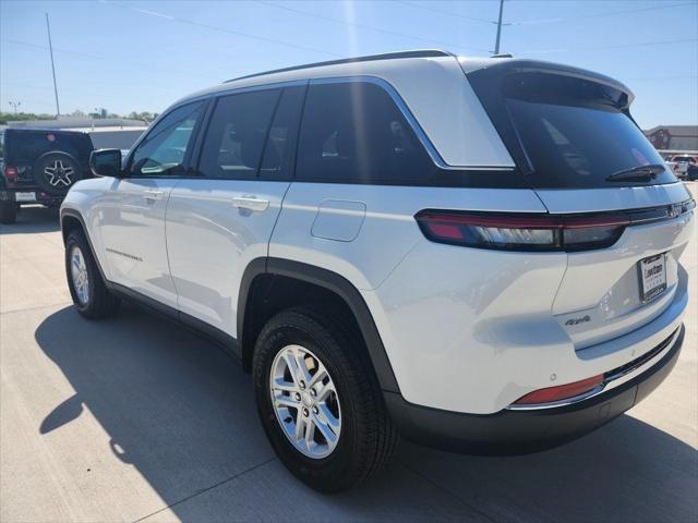 2024 Jeep Grand Cherokee GRAND CHEROKEE LAREDO 4X4