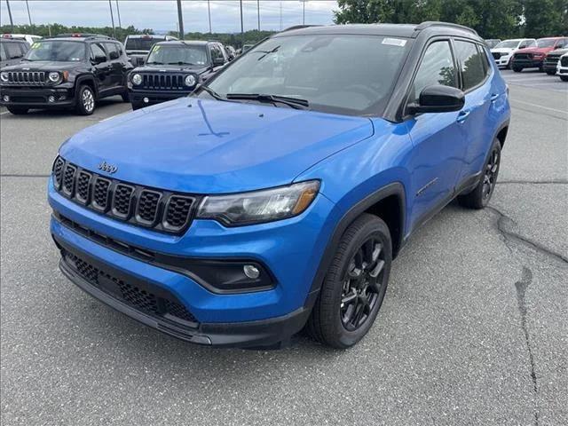 2024 Jeep Compass COMPASS LATITUDE 4X4