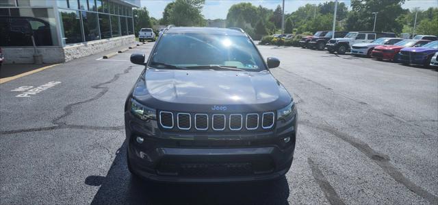 2024 Jeep Compass COMPASS LATITUDE 4X4