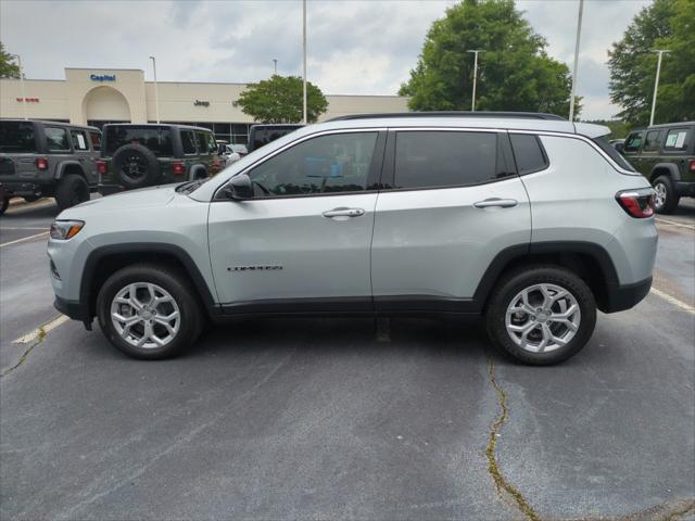 2024 Jeep Compass COMPASS LATITUDE 4X4