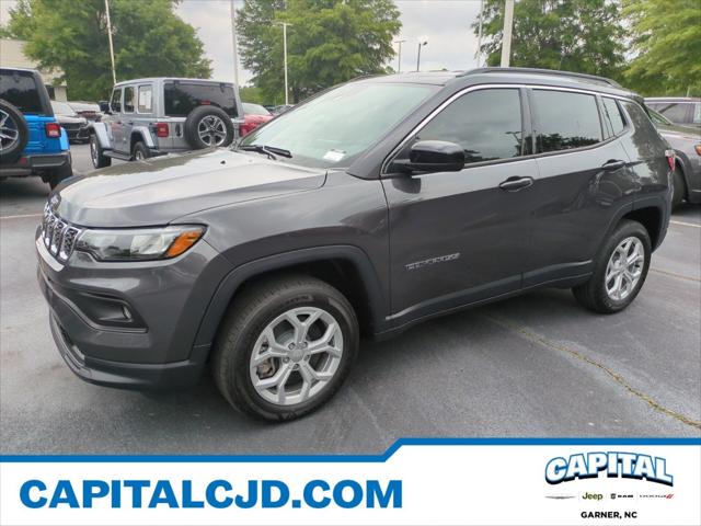 2024 Jeep Compass COMPASS LATITUDE 4X4