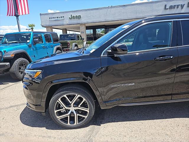 2024 Jeep Compass COMPASS LIMITED 4X4