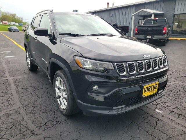 2024 Jeep Compass COMPASS LATITUDE LUX 4X4