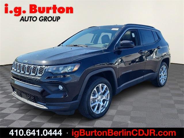 2024 Jeep Compass COMPASS LATITUDE LUX 4X4