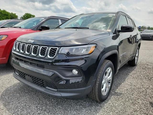 2024 Jeep Compass COMPASS LATITUDE 4X4