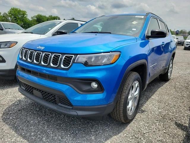 2024 Jeep Compass COMPASS LATITUDE 4X4