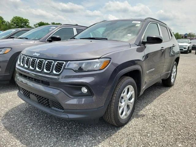 2024 Jeep Compass COMPASS LATITUDE 4X4