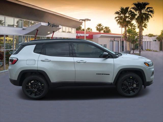 2024 Jeep Compass COMPASS LATITUDE 4X4