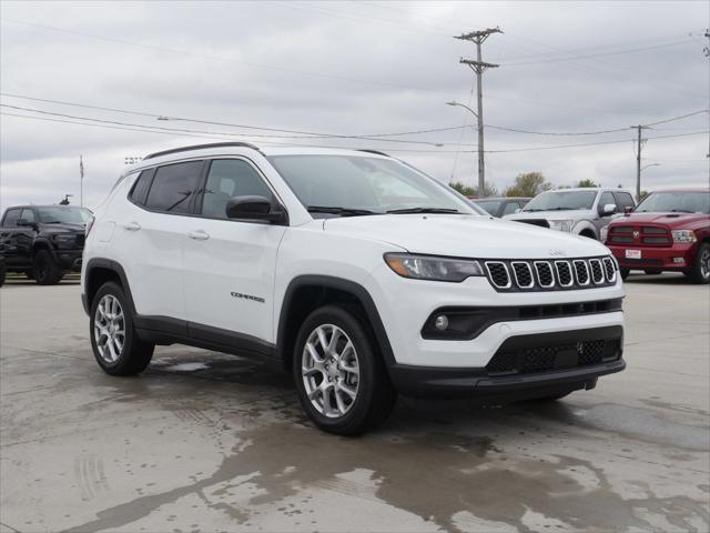 2024 Jeep Compass COMPASS LATITUDE LUX 4X4