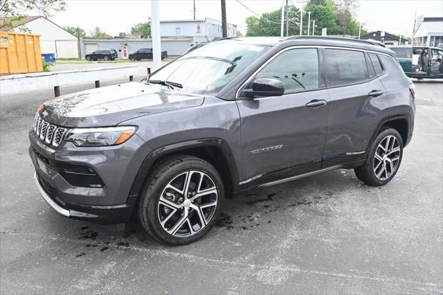 2024 Jeep Compass COMPASS LIMITED 4X4