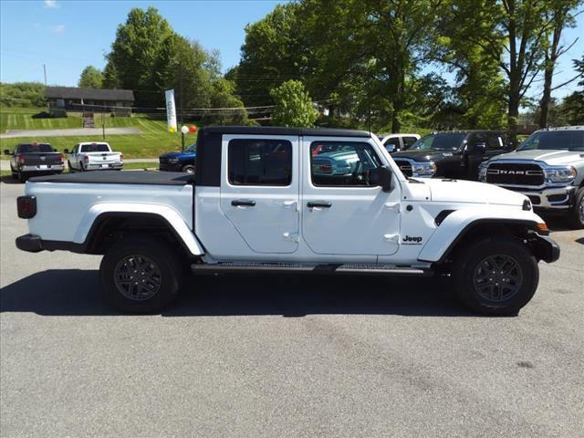 2024 Jeep Gladiator GLADIATOR SPORT S 4X4