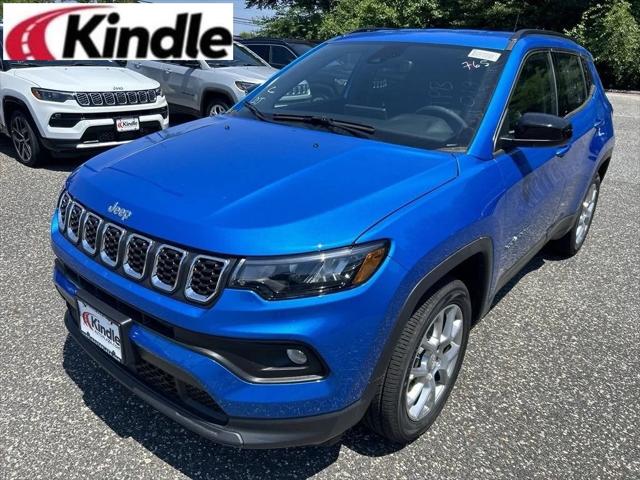 2024 Jeep Compass COMPASS LATITUDE LUX 4X4