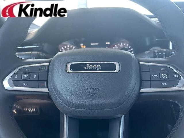 2024 Jeep Compass COMPASS LATITUDE LUX 4X4