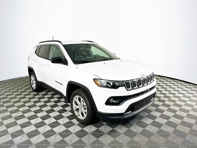 2024 Jeep Compass COMPASS LATITUDE 4X4