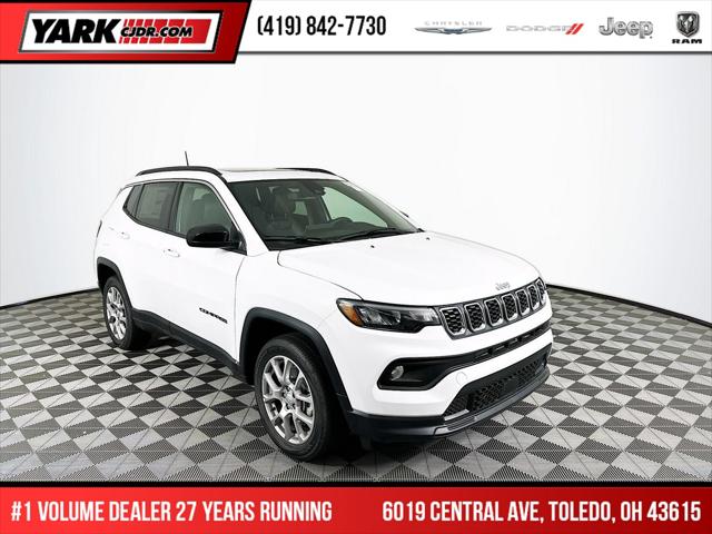 2024 Jeep Compass COMPASS LATITUDE LUX 4X4