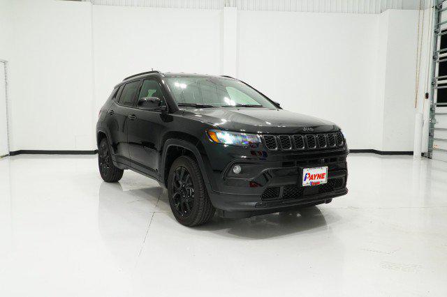 2024 Jeep Compass COMPASS LATITUDE 4X4