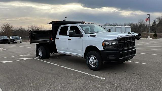 2024 RAM Ram 3500 Chassis Cab RAM 3500 TRADESMAN CREW CAB CHASSIS 4X4 60 CA