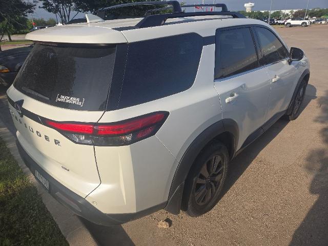2022 Nissan Pathfinder SV 2WD