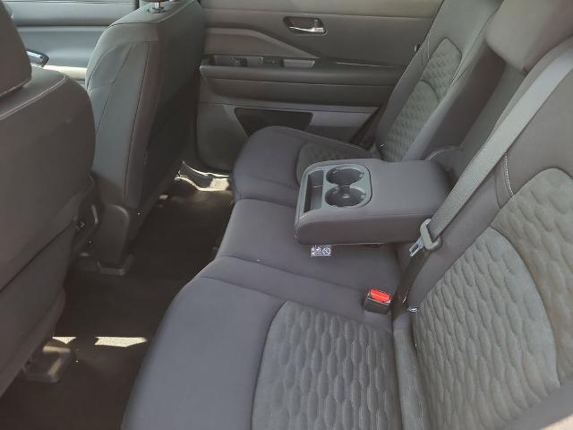 2022 Nissan Pathfinder SV 2WD
