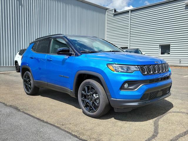 2024 Jeep Compass COMPASS LATITUDE 4X4