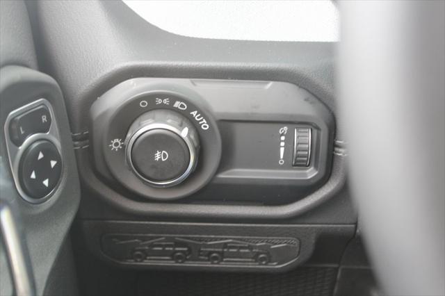 2024 Jeep Wrangler 4-Door Sahara 4x4