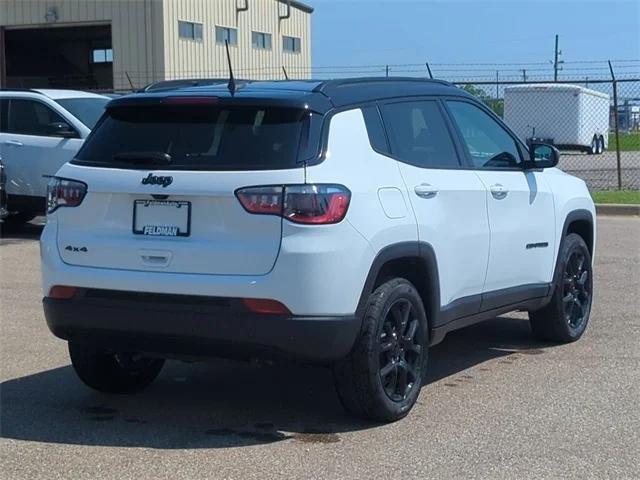 2024 Jeep Compass COMPASS LATITUDE 4X4