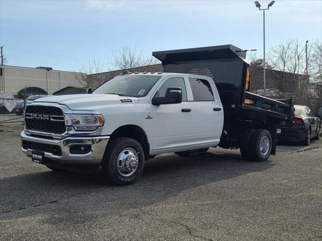 2024 RAM Ram 3500 Chassis Cab RAM 3500 TRADESMAN CREW CAB CHASSIS 4X4 60 CA