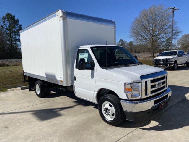 2025 Ford E-350 Cutaway Base