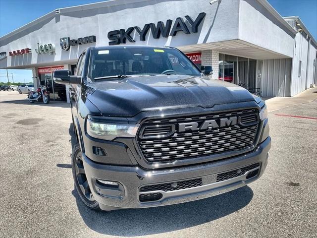 2025 RAM Ram 1500 RAM 1500 BIG HORN CREW CAB 4X4 57 BOX