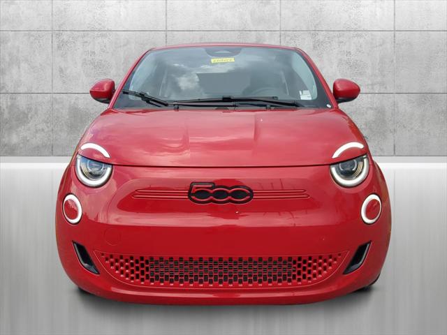 2024 Fiat FIAT 500e 500e INSPI(RED)