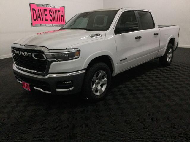 2025 RAM Ram 1500 RAM 1500 BIG HORN CREW CAB 4X4 64 BOX