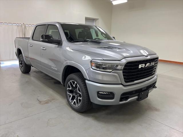 2025 RAM Ram 1500 RAM 1500 LARAMIE CREW CAB 4X4 64 BOX