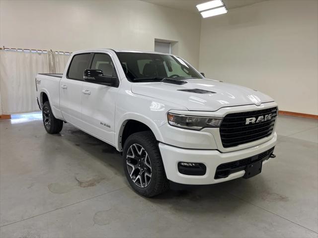 2025 RAM Ram 1500 RAM 1500 LARAMIE CREW CAB 4X4 64 BOX