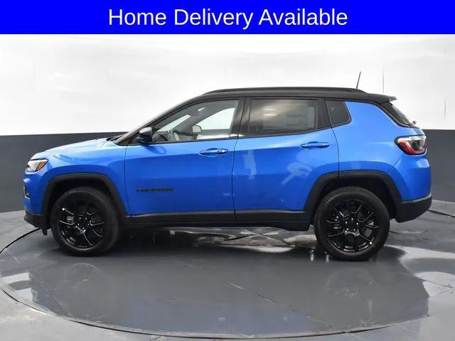 2024 Jeep Compass COMPASS LATITUDE 4X4