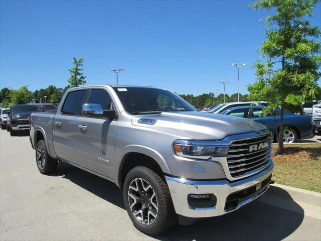 2025 RAM Ram 1500 RAM 1500 LARAMIE CREW CAB 4X4 57 BOX