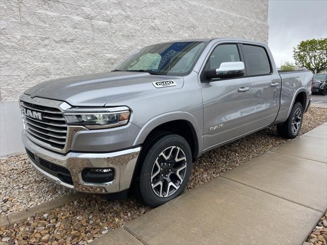 2025 RAM Ram 1500 RAM 1500 LARAMIE CREW CAB 4X4 64 BOX