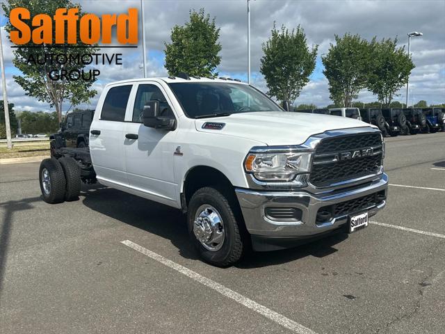 2024 RAM Ram 3500 Chassis Cab RAM 3500 TRADESMAN CREW CAB CHASSIS 4X2 60 CA