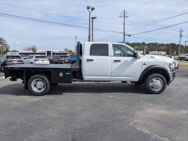 2024 RAM Ram 5500 Chassis Cab RAM 5500 TRADESMAN CHASSIS CREW CAB 4X4 60 CA