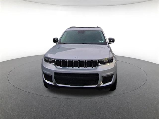 2022 Jeep Grand Cherokee L Limited 4x4 2022 Jeep Grand Cherokee L Limited 4x4